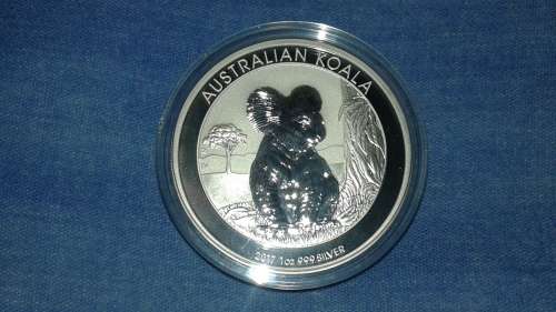 2017 AUSTRALIAN SILVER KOALA 1oz FINE SILVER COIN IN CAPSULE