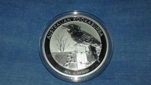2016 AUSTRALIAN KOOKABURRA 1oz SILVER COIN IN CAPSULE
