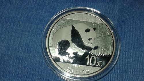 2016 CHINESE PANDA 30g FINE SILVER COIN IN CAPSULE