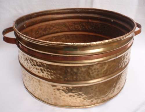 VINTAGE, REDUCED LOVELY, LARGE OLD HAND BEATEN BRASS PLANTER- COPPER INLAY AND HANDLES - FABULOUS!!!