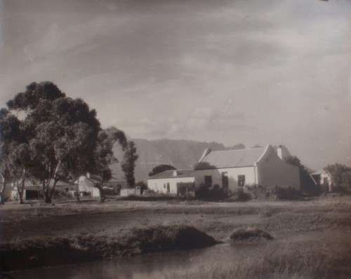 VINTAGE - ORIGINAL PHOTO PRINT BY AWARD WINNING PHOTOGRAPHER GORDON DOUGLAS, CIRCA 1950's 'F