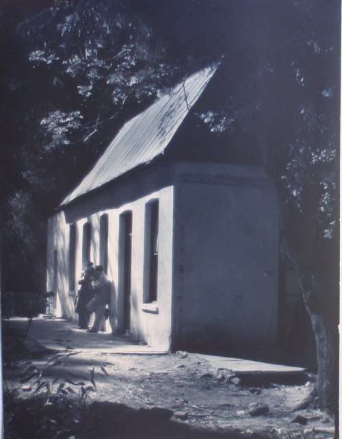 VINTAGE - ORIGINAL PHOTO PRINT BY AWARD WINNING PHOTOGRAPHER, GORDON DOUGLAS, CIRCA 1940-50's