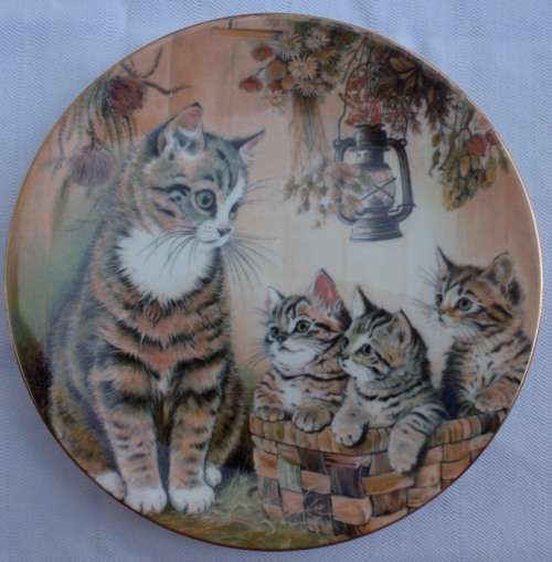 ROYAL WORCESTER 'CATS AND KITTENS' DESIGNED by PAM COOPER - GORGEOUS no 1 TABBYS PLATE - CUTE!!!