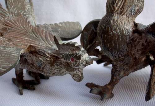 VINTAGE - HEAVY & SOLID BRASS HAND TOOLED "FIGHTING COCKS" REAL CHARACTER PIECES!