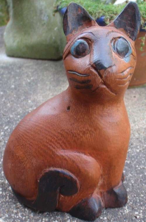 BALINESE HAND CARVED CATS - CALLING ALL CAT LOVERS, THIS IS FOR YOU!