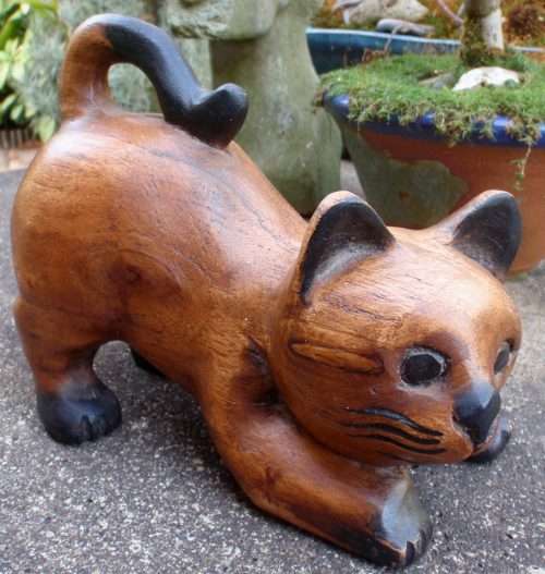 BALINESE HAND CARVED CATS - CALLING ALL CAT LOVERS, THIS IS FOR YOU!