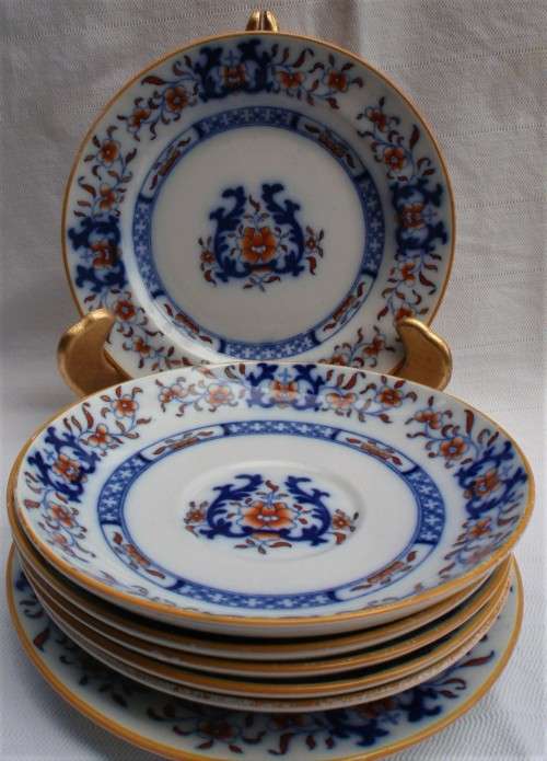 Minton antique Lyre pattern - 5 saucers and 2 side plates - circa 1850.