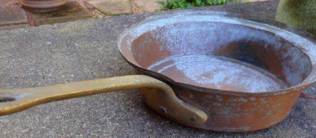 Authentic vintage copper and brass frying pan - provincial kitchen decor item. Lovely old piece.