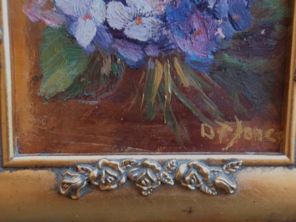 Beautiful vintage original oil in ornate gilded frame. Lovely impressionist flower garden  painting.