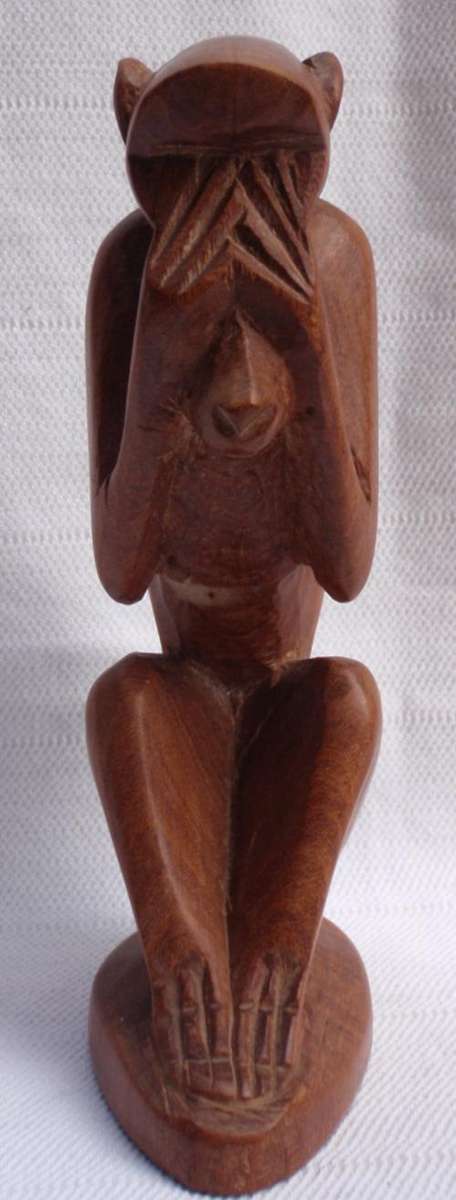 BEAUTIFUL AFRICAN CARVING - `SEE NO EVIL` ONLY SURVIVING MEMBER OF HIS TROOP!!!