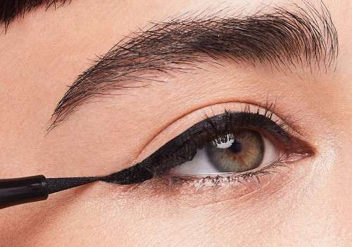 JT - Exotic Black LIQUID Eyeliner 0.1mm