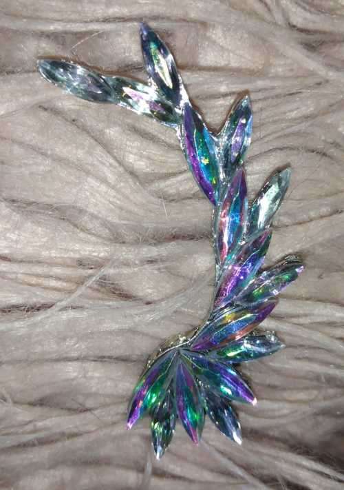 JT - Ear Cuff 1.5` Over Ear Hook - Crystals