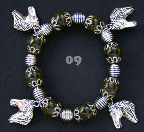 Ultimate Horse Lover - Beautiful blue beaded horse bracelet