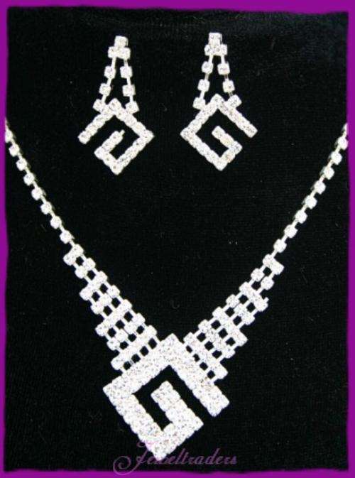 GENUINE AUSTRIAN CRYSTAL "G"  Necklace & Earring Set