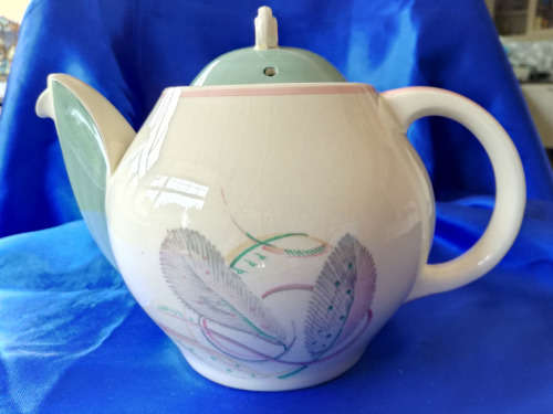 ART DECO KESTREL SHAPE FEATHER PATTERN SUSIE COOPER TEA POT