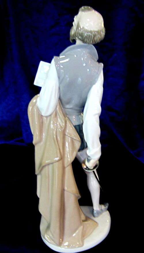 NAO BY LLADRO #305 DON QUIXOTE READING BRAND  MAN WITH SWORD BOOK TALL