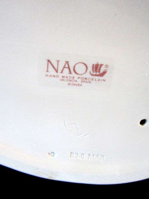 NAO BY LLADRO #305 DON QUIXOTE READING BRAND  MAN WITH SWORD BOOK TALL