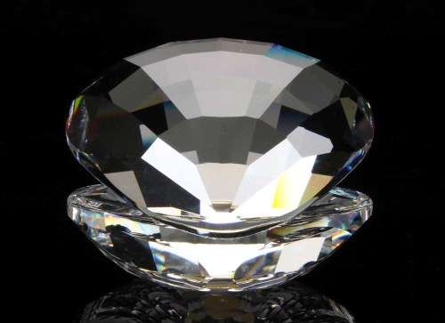 Swarovski Crystal Oyster with Pearl Shell