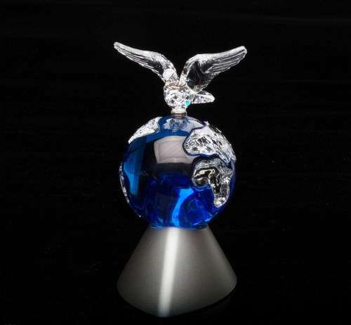 SWAROVSKI VERY STYLISH CRYSTAL PLANET VISION 2000 - BOXED #