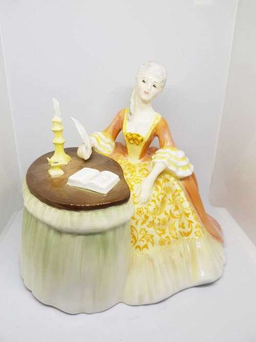 Royal Doulton Meditation HN2330