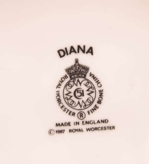 Royal Worcester China Diana Collectible Ceramic Figure/Figurine 1987