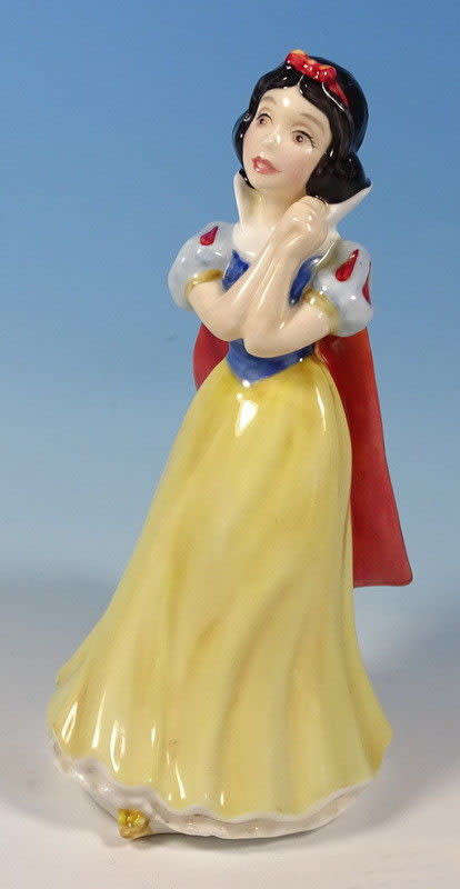 Royal Doulton Walt Disney Classic Snow White Figure SW9 *