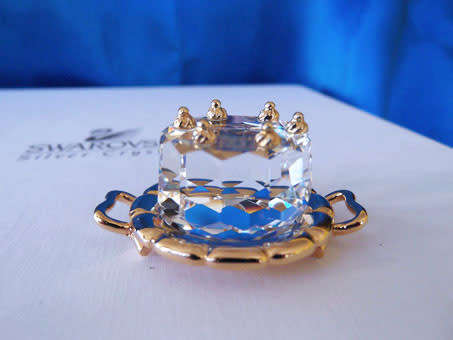 SWAROVSKI CRYSTAL MEMORIES MOMENTS Birthday Cake GOLD PLATED *