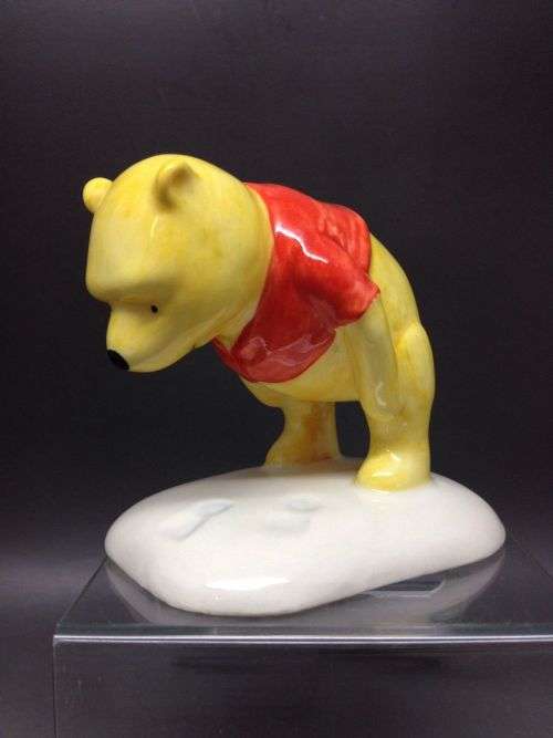 Disney Royal Doulton Winnie The Pooh Collection - The Footprints WP3 *