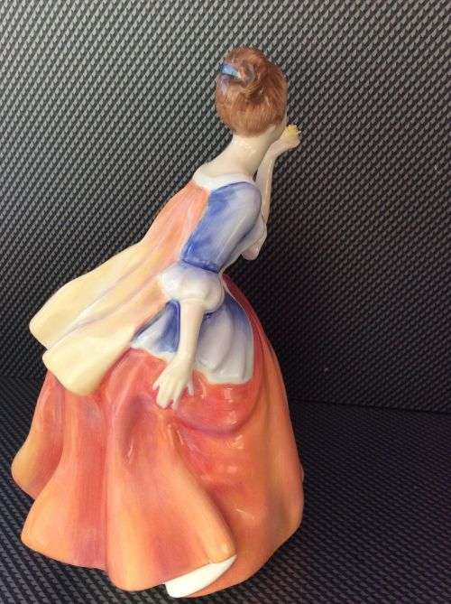 Royal Doulton Figurine Fleur Rare HN 2369