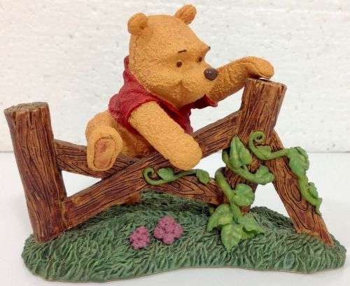 Winnie the Pooh Figurine Disney Simply Pooh SMALL STEPS MAKE GREAT ADVENTURES