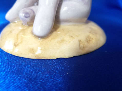 Winnie the Pooh by Royal Doulton - Disney " Eeyores Tail " *