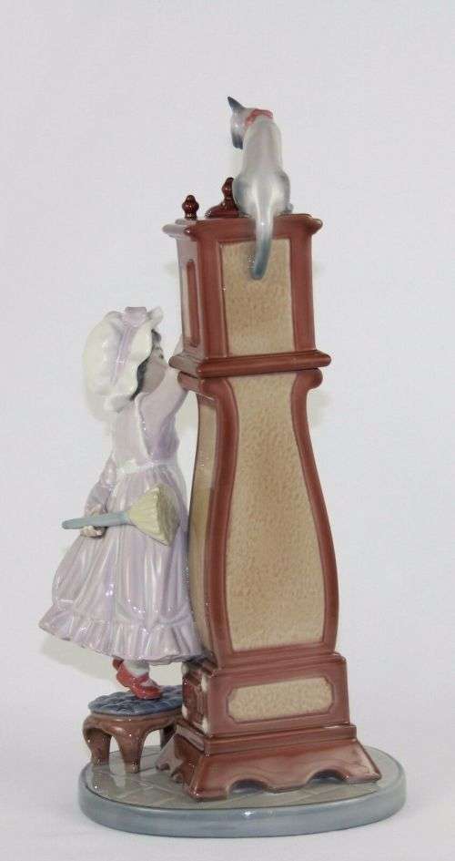LLADRO `BEDTIME` #5347 FIGURINE ~ GIRL W/CAT ON GRANDFATHER CLOCK #