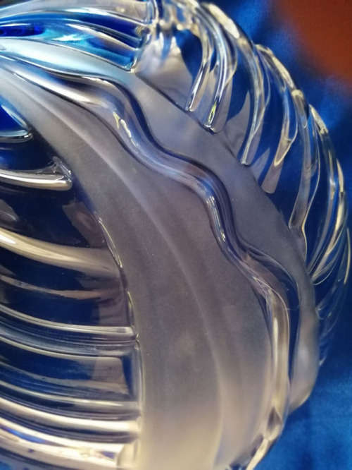 Striking heavy large clear glass bonbon dish with swirls of blue