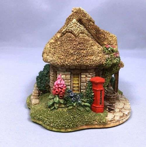 Lilliput Lane Penny`s Post #