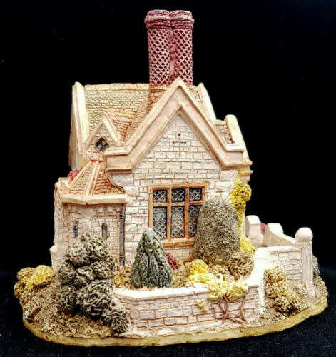 LILLIPUT LANE RARE RETIRED Clockmakers Cottage #