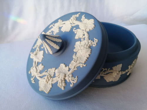 Vintage Wedgwood Blue Jasperware Powder Pot Stunning *