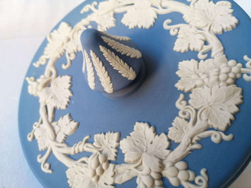 Vintage Wedgwood Blue Jasperware Powder Pot Stunning *
