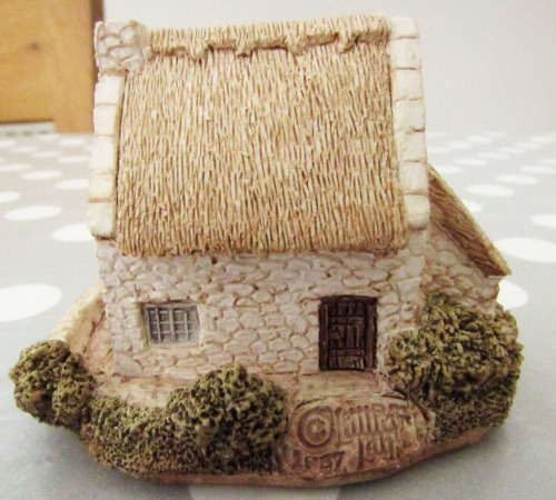 Miniature House - Lilliput Lane Tanners Cottage #