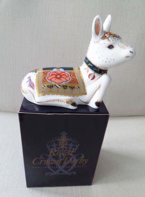 Royal Crown Derby Donkey Foal Paperweight - Gold Stopper