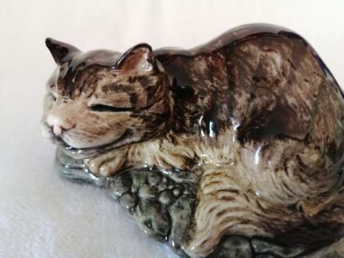 Beswick Cheshire Cat figurine from the Alice in Wonderland series.