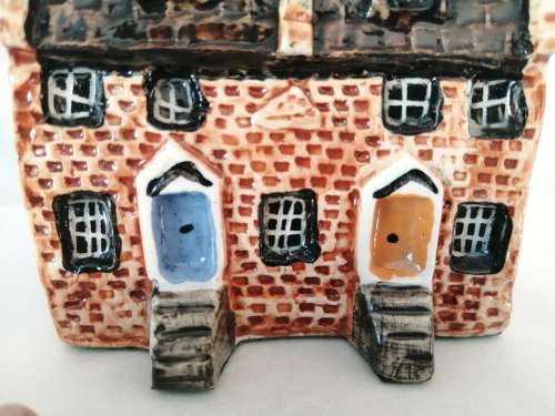 Miniature House - No 25 Terraced House Tey Pottery