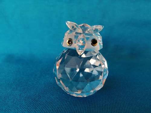 Stunning Cut Glass Crystal  Large Owl