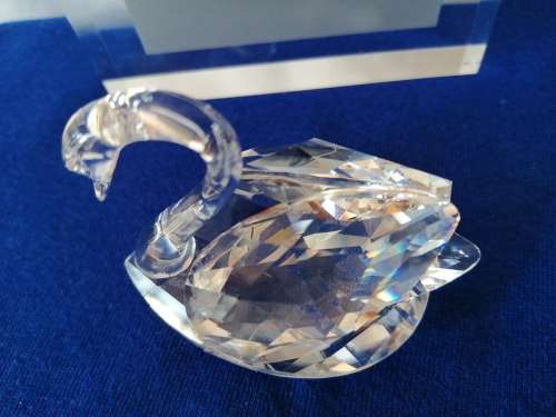 Swarovski Crystal Swan Lock down special