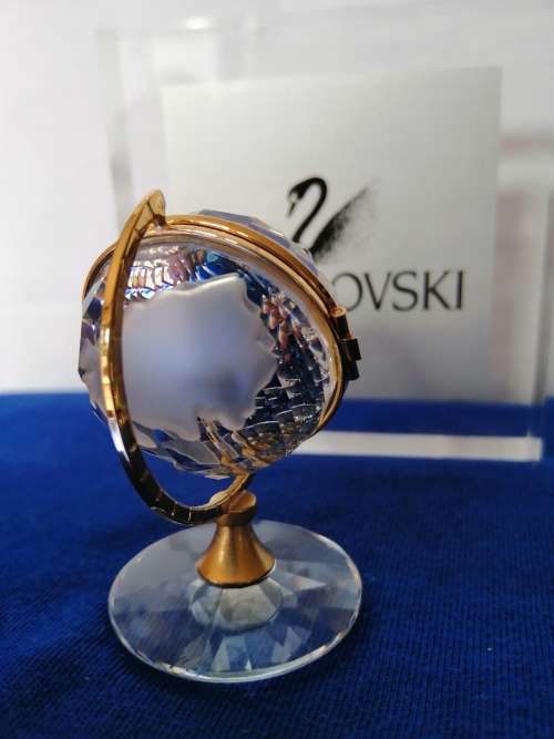 Swarovski Crystal Memories Secret Globe Clock #