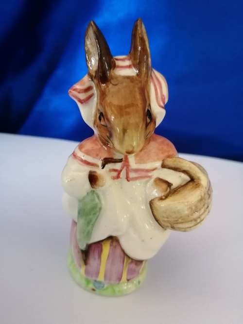 Beswick Beatrix Potters Mrs Rabbit 1200/2 #