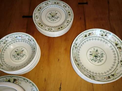 Royal Doulton Fine China Provencal Dinner Servise Set of 8 never used. #