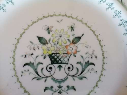 Royal Doulton Fine China Provencal Dinner Servise Set of 8 never used. #