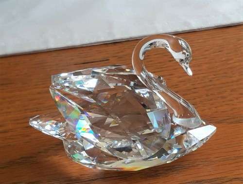SWAROVSKI CRYSTAL SWAN LARGE 010005 BOXED RETIRED *