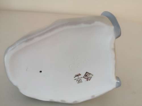 NAO / LLADRO, Beautiful Little Girl Sat Reading #