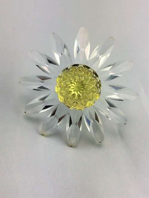Lovely Swarovski Crystal Clear Yellow Marguerite Daisy Flower  #
